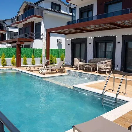 Holiday home 4 Zela In Front Of Oeluedeniz Hisar *